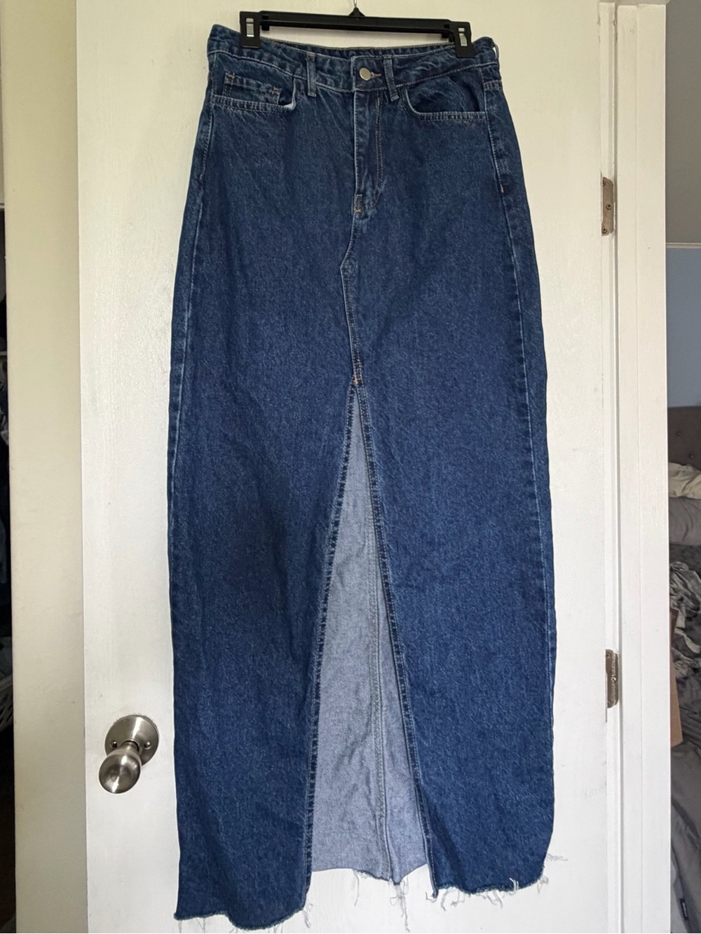 High-Waist Dark Blue Denim Maxi Skirt with Front Slit Size M 8